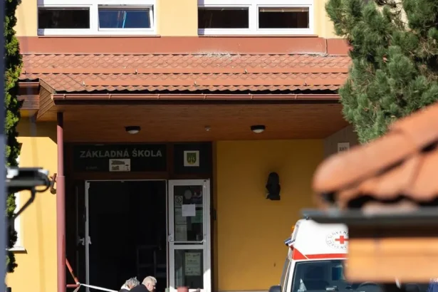 Útok v škole v Staškove má druhú obeť: zranená žiačka zomrela