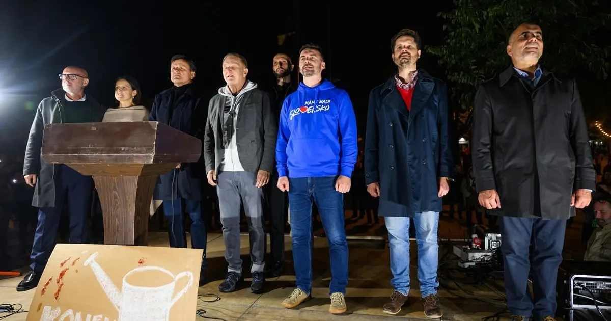 V Bratislave sa konalo opozičné zhromaždenie, zúčastnili sa všetky strany