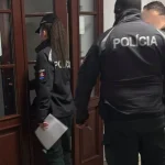 Zadržaný muž čelí obvineniu z obchodovania s ľuďmi po siedmich rokoch