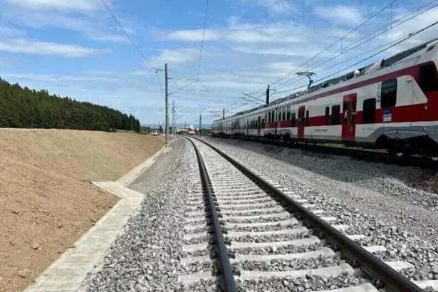 ŽSR odmieta obvinenia opozície: Žiadne triky pri zákazkách, všetko je v poriadku
